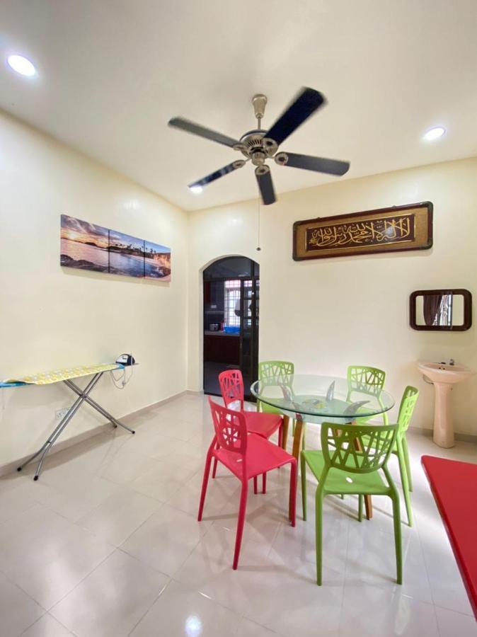 Family Homestay Kuala Terengganu Exterior foto
