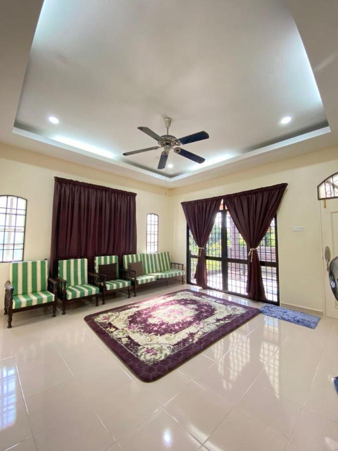Family Homestay Kuala Terengganu Exterior foto