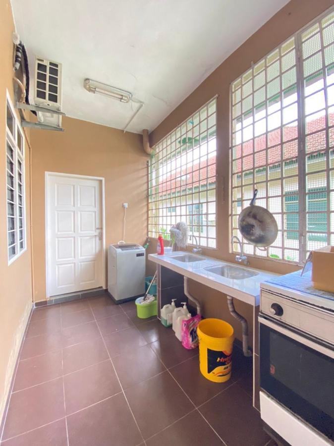Family Homestay Kuala Terengganu Exterior foto