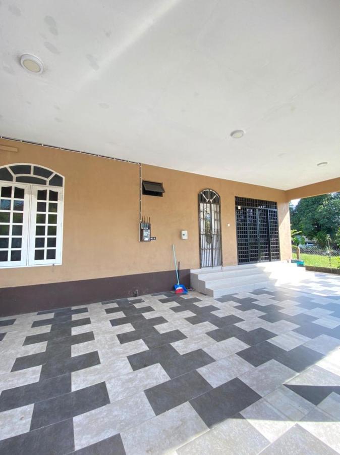 Family Homestay Kuala Terengganu Exterior foto