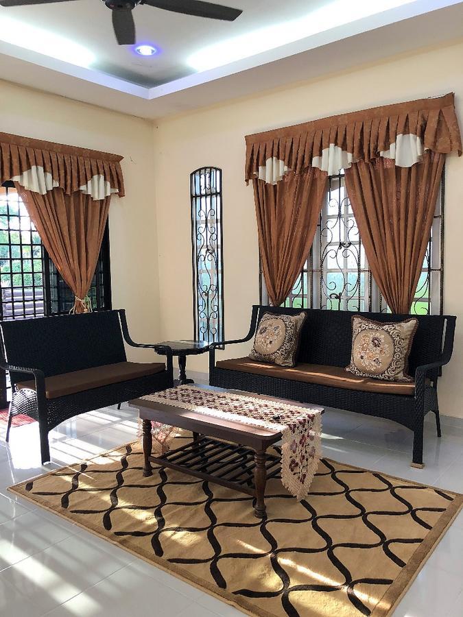 Family Homestay Kuala Terengganu Exterior foto
