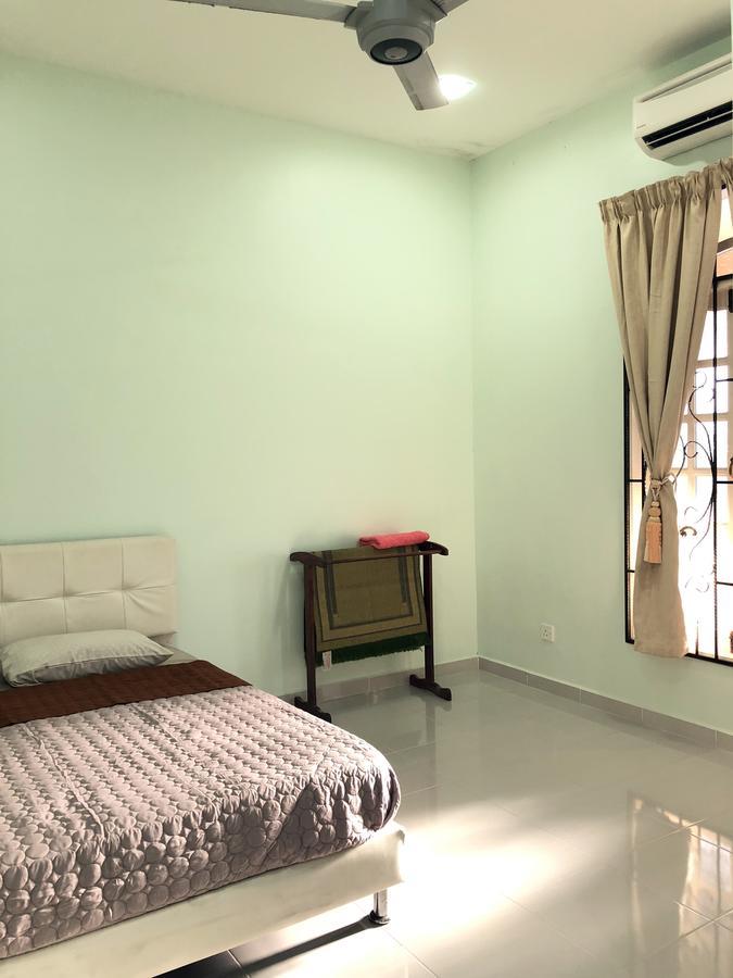Family Homestay Kuala Terengganu Exterior foto
