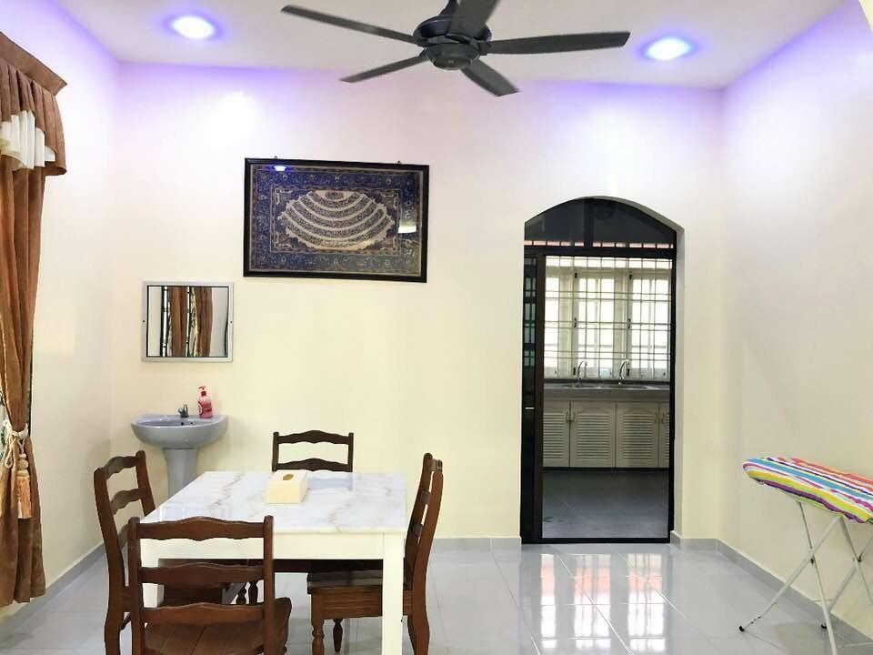 Family Homestay Kuala Terengganu Exterior foto